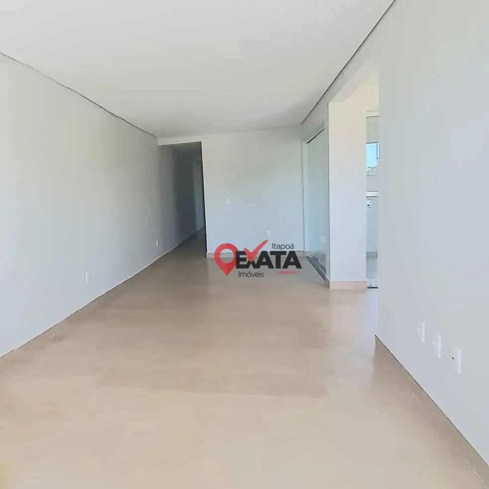 Casa à venda com 3 quartos, 87m² - Foto 20