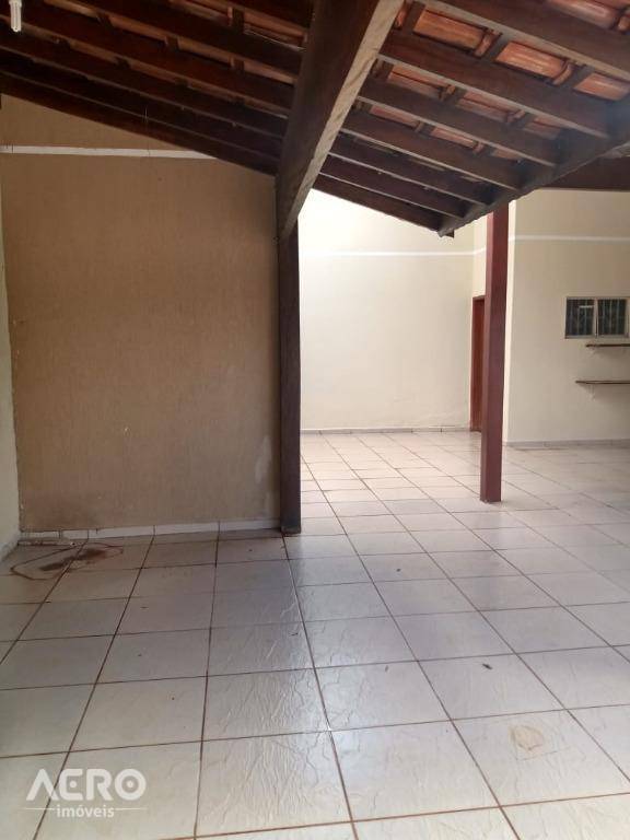 Casa à venda com 2 quartos, 130m² - Foto 25