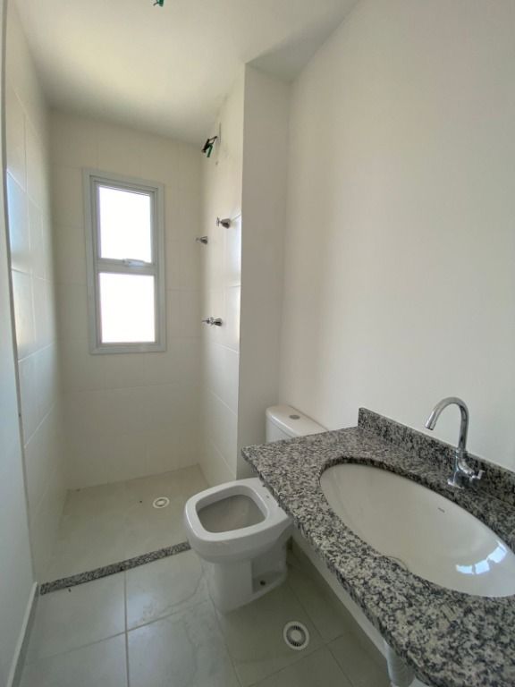 Apartamento à venda com 2 quartos, 64m² - Foto 10