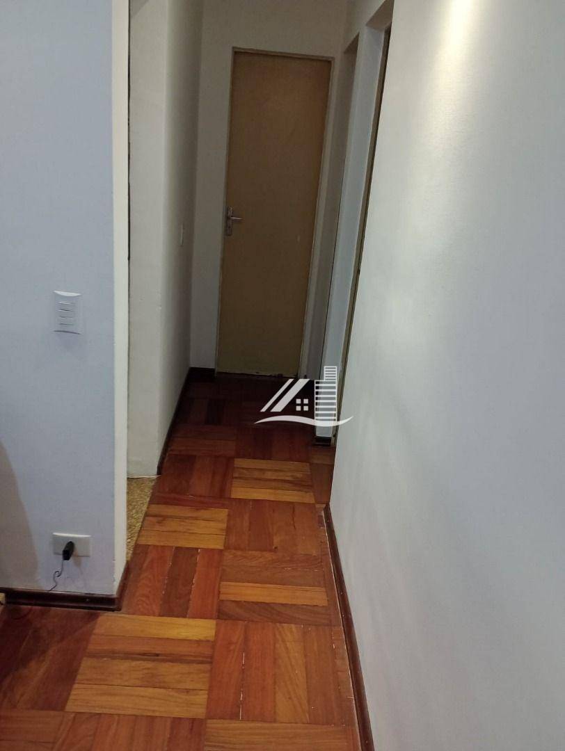 Apartamento à venda com 2 quartos, 66m² - Foto 17