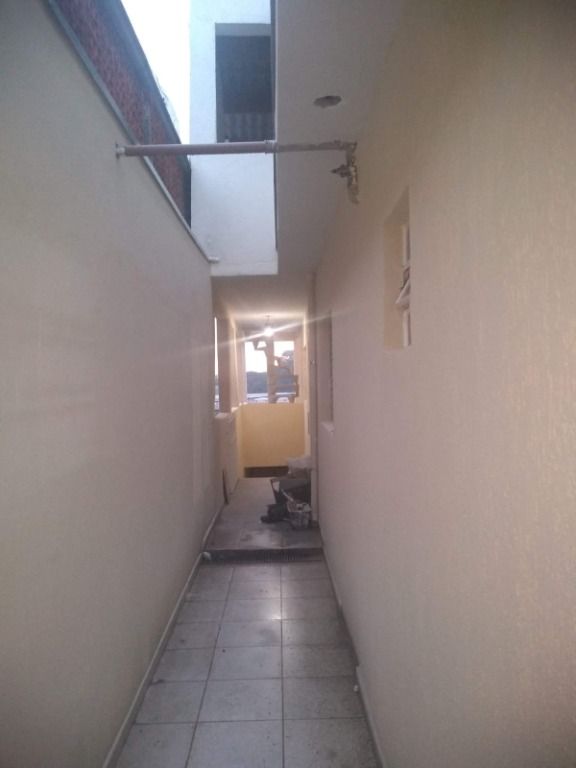 Sobrado à venda com 5 quartos, 200m² - Foto 5