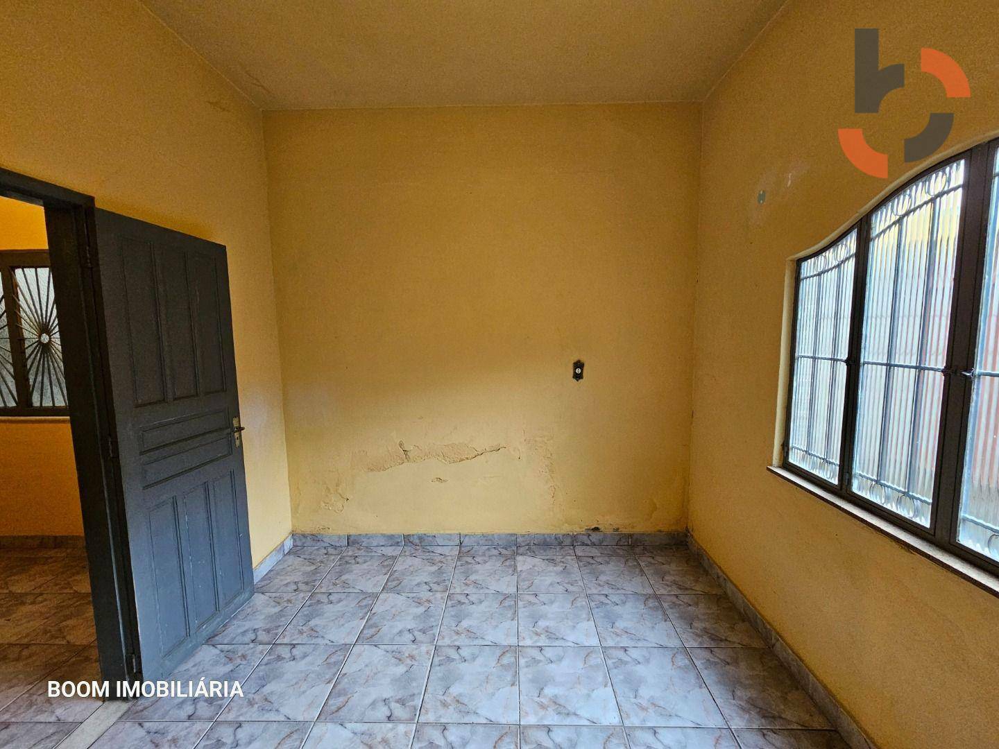 Casa à venda com 6 quartos, 210m² - Foto 20