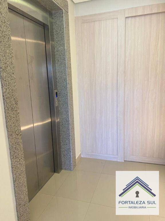 Apartamento à venda com 3 quartos, 93m² - Foto 3