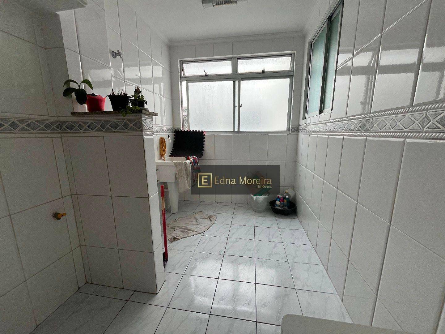 Apartamento à venda com 3 quartos, 90m² - Foto 4