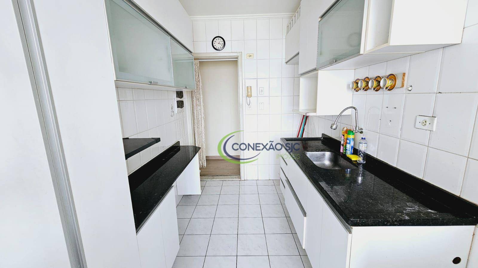 Apartamento para alugar com 2 quartos, 62m² - Foto 12