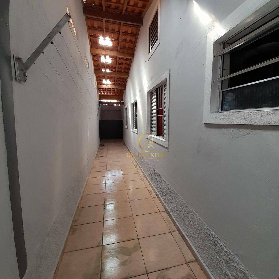 Casa à venda com 3 quartos, 73m² - Foto 13