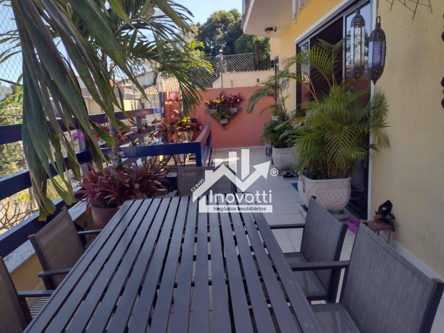 Casa à venda com 3 quartos, 350m² - Foto 3