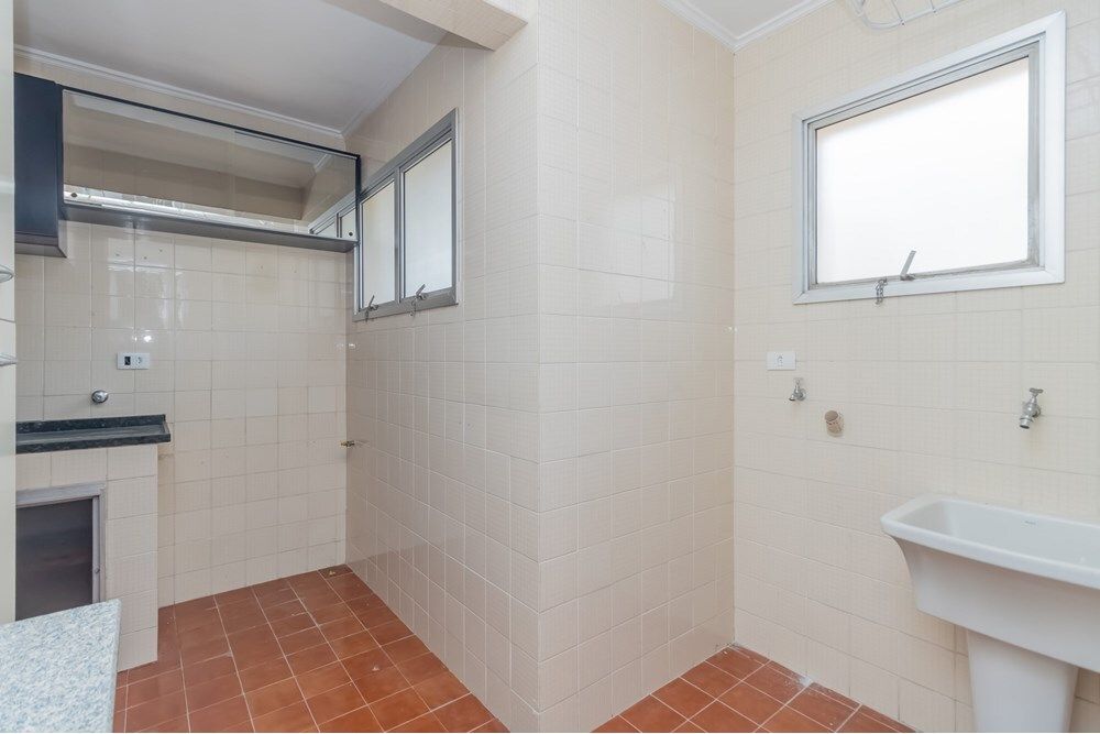 Apartamento à venda com 2 quartos, 70m² - Foto 8