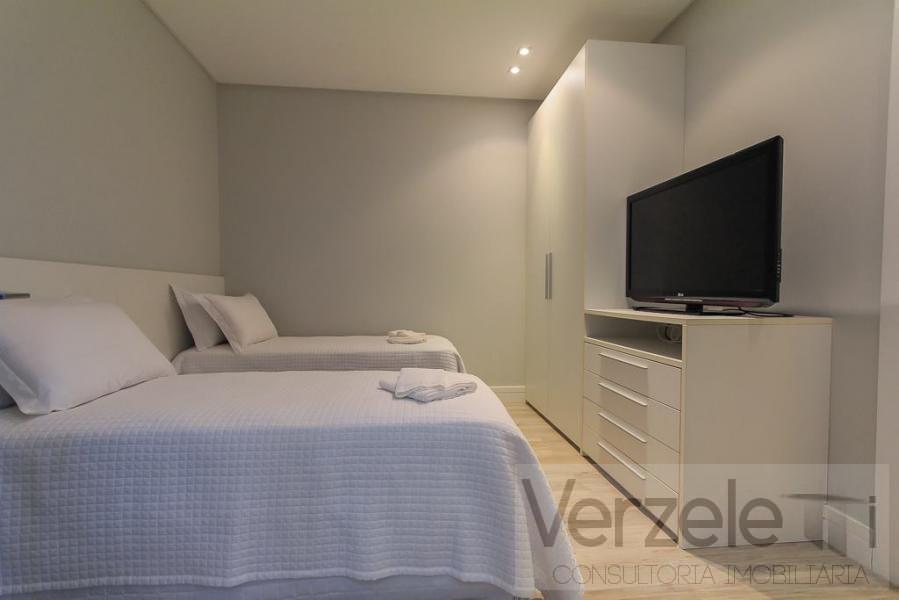 Apartamento à venda com 4 quartos, 330m² - Foto 35