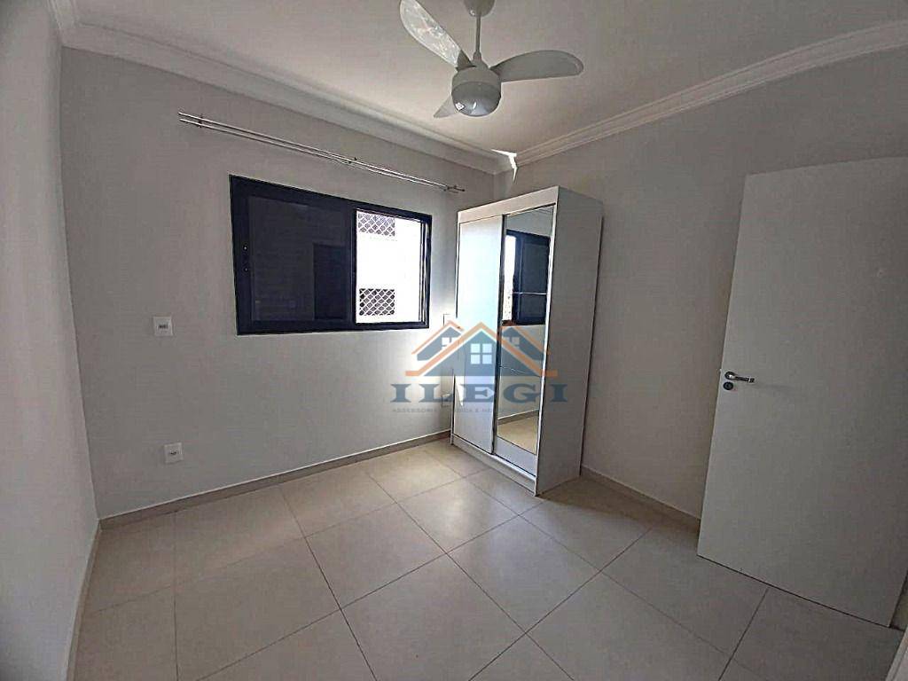 Apartamento para alugar com 3 quartos, 115m² - Foto 10