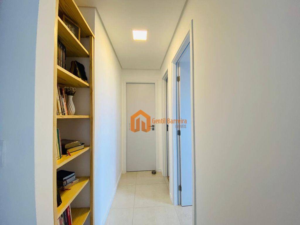 Apartamento à venda com 2 quartos, 66m² - Foto 8