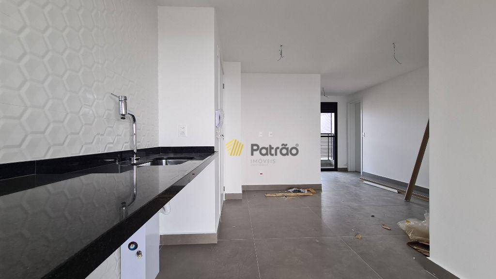 Apartamento à venda com 3 quartos, 161m² - Foto 12