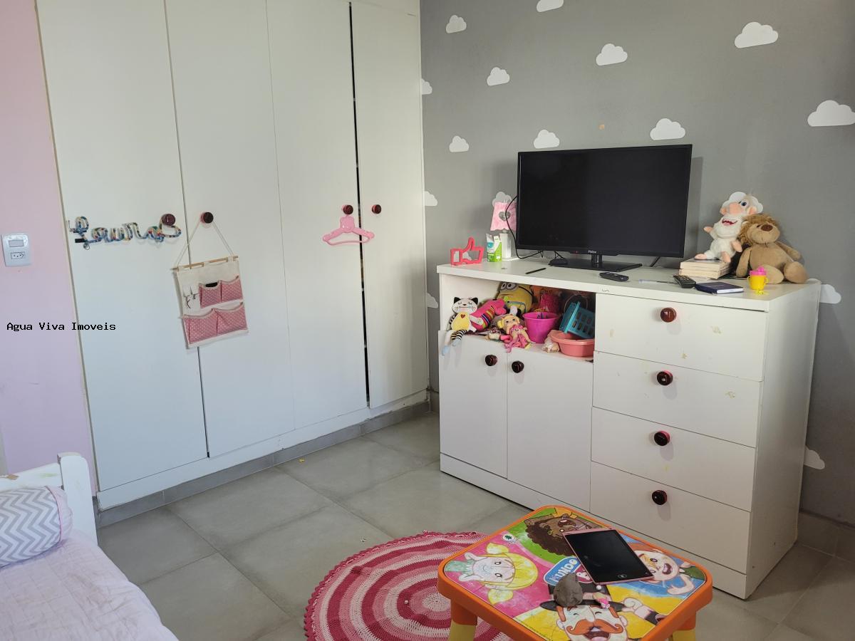 Casa à venda com 2 quartos, 100m² - Foto 21