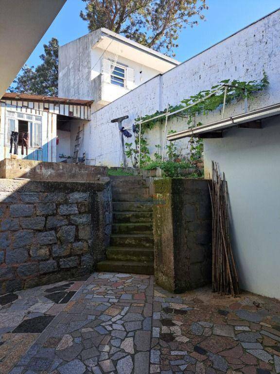 Casa à venda com 3 quartos, 210m² - Foto 5