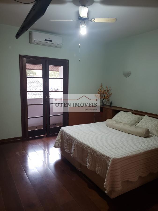 Casa à venda com 4 quartos, 350m² - Foto 4