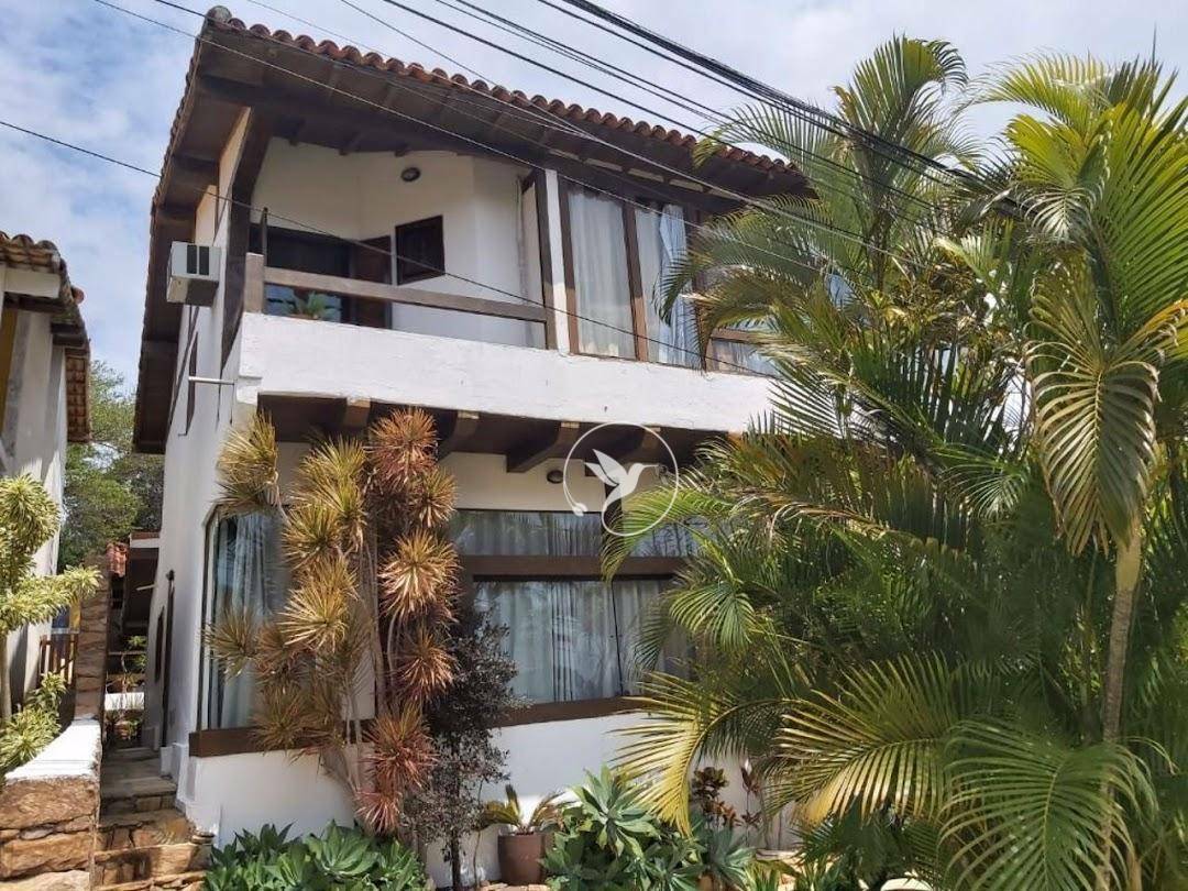 Casa de Condomínio à venda com 3 quartos, 202m² - Foto 1