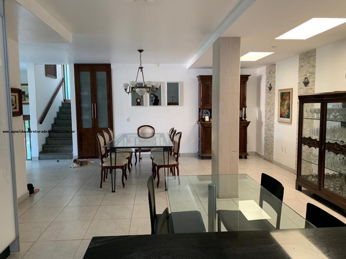 Casa à venda com 4 quartos, 312m² - Foto 11