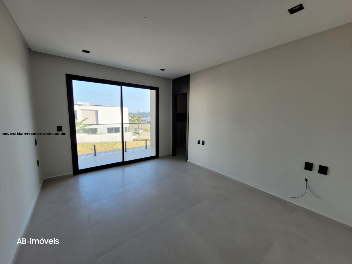 Casa de Condomínio à venda com 7 quartos, 479m² - Foto 24