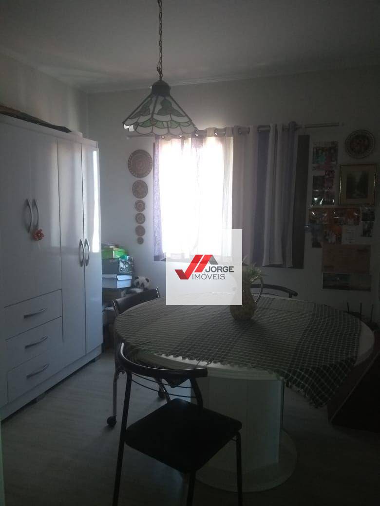 Apartamento à venda com 3 quartos, 125m² - Foto 4