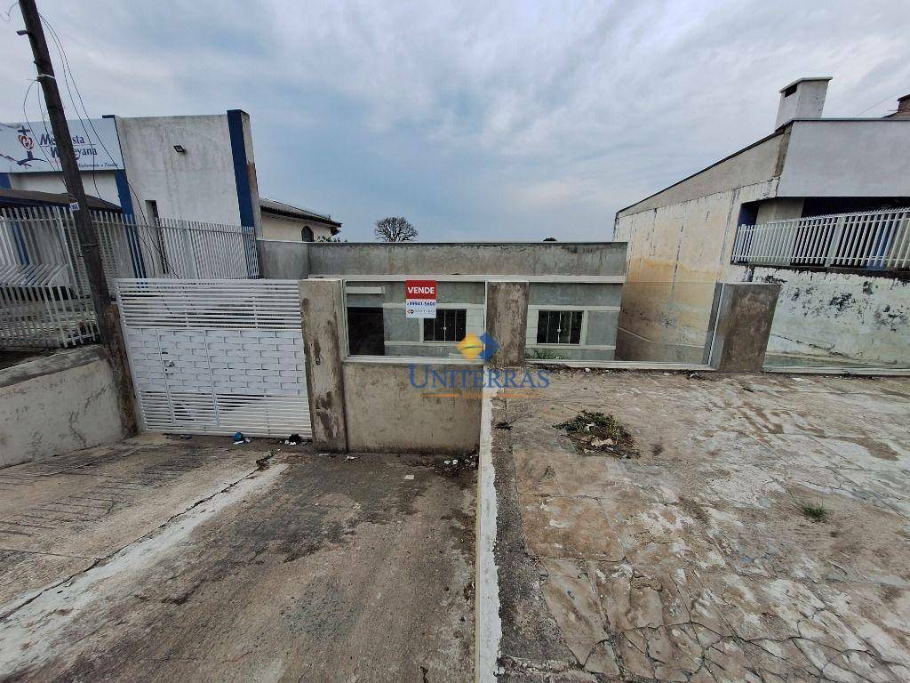 Casa à venda com 4 quartos, 210m² - Foto 4