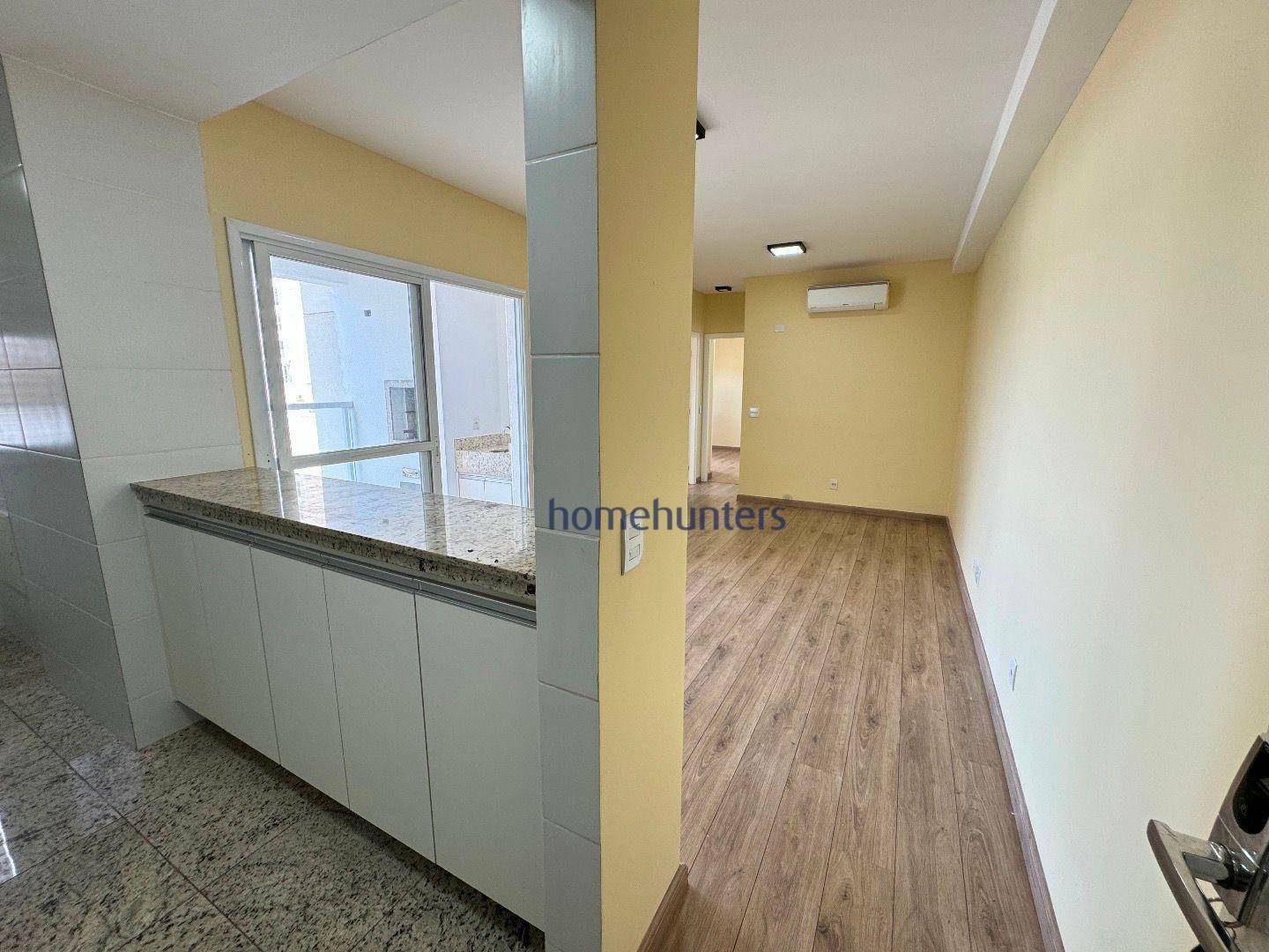 Apartamento para alugar com 2 quartos, 65m² - Foto 5