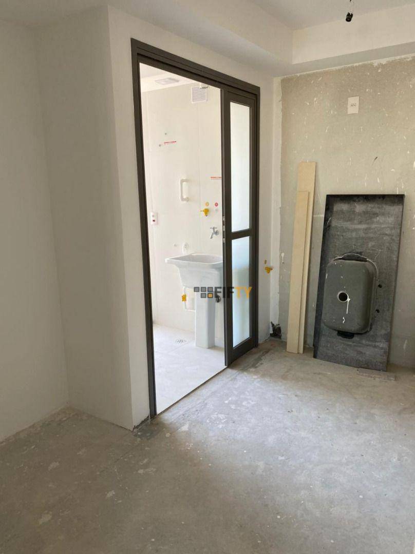 Apartamento à venda com 2 quartos, 113m² - Foto 1