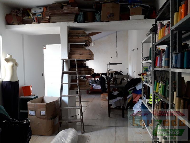 Sobrado à venda com 6 quartos, 288m² - Foto 24