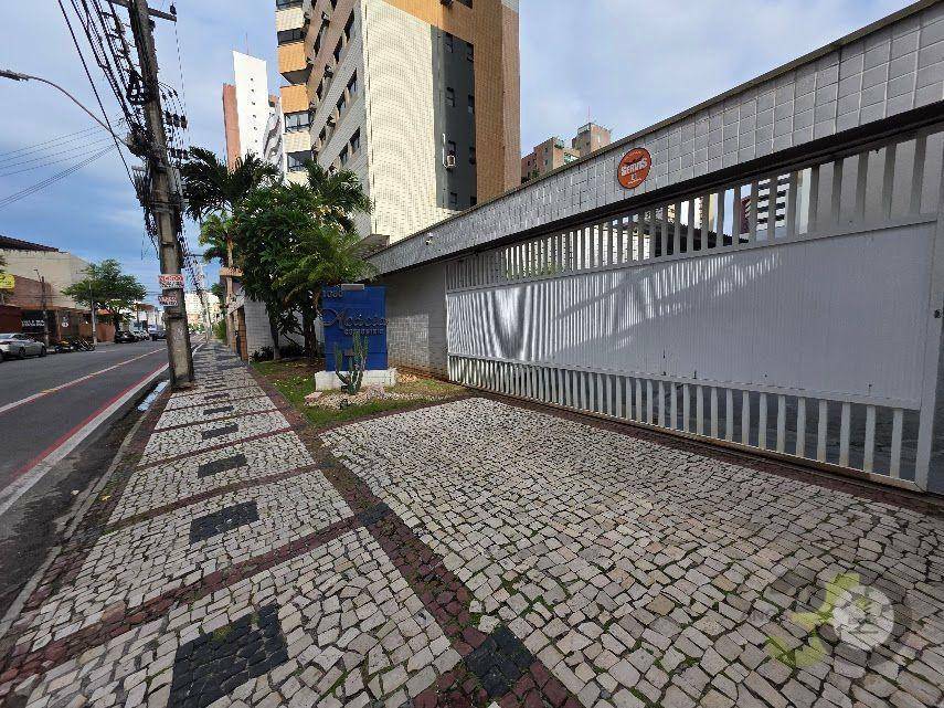 Apartamento à venda com 2 quartos, 67m² - Foto 32