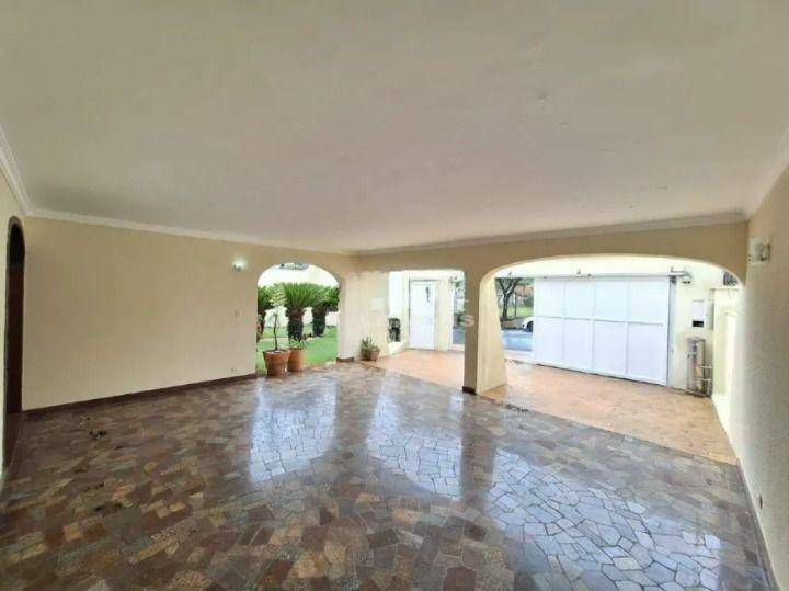 Casa à venda e aluguel com 3 quartos, 175m² - Foto 2