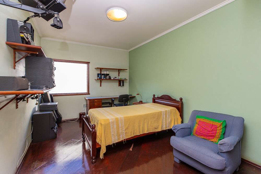 Casa de Condomínio à venda com 3 quartos, 184m² - Foto 2