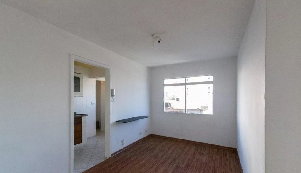 Apartamento à venda com 2 quartos, 70m² - Foto 3