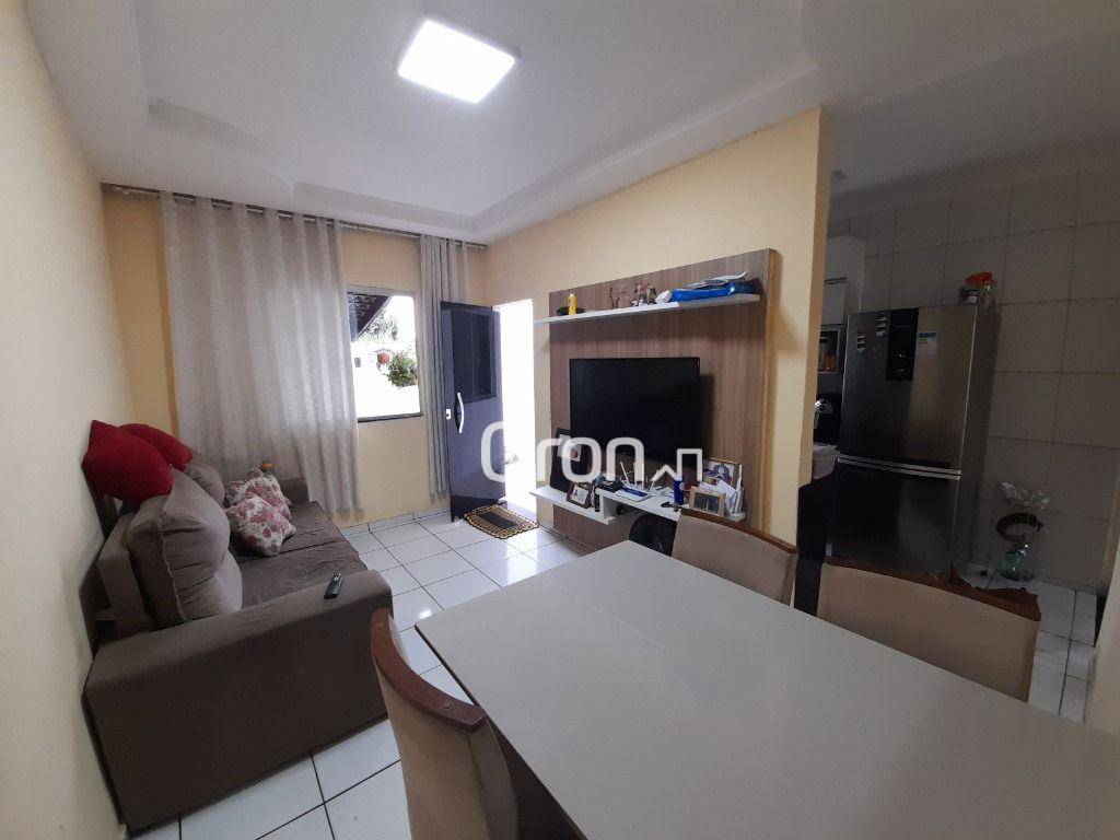 Casa à venda com 2 quartos, 51m² - Foto 1