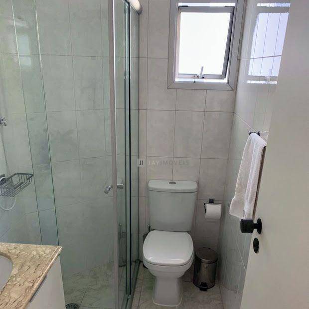 Apartamento à venda com 2 quartos, 60m² - Foto 11