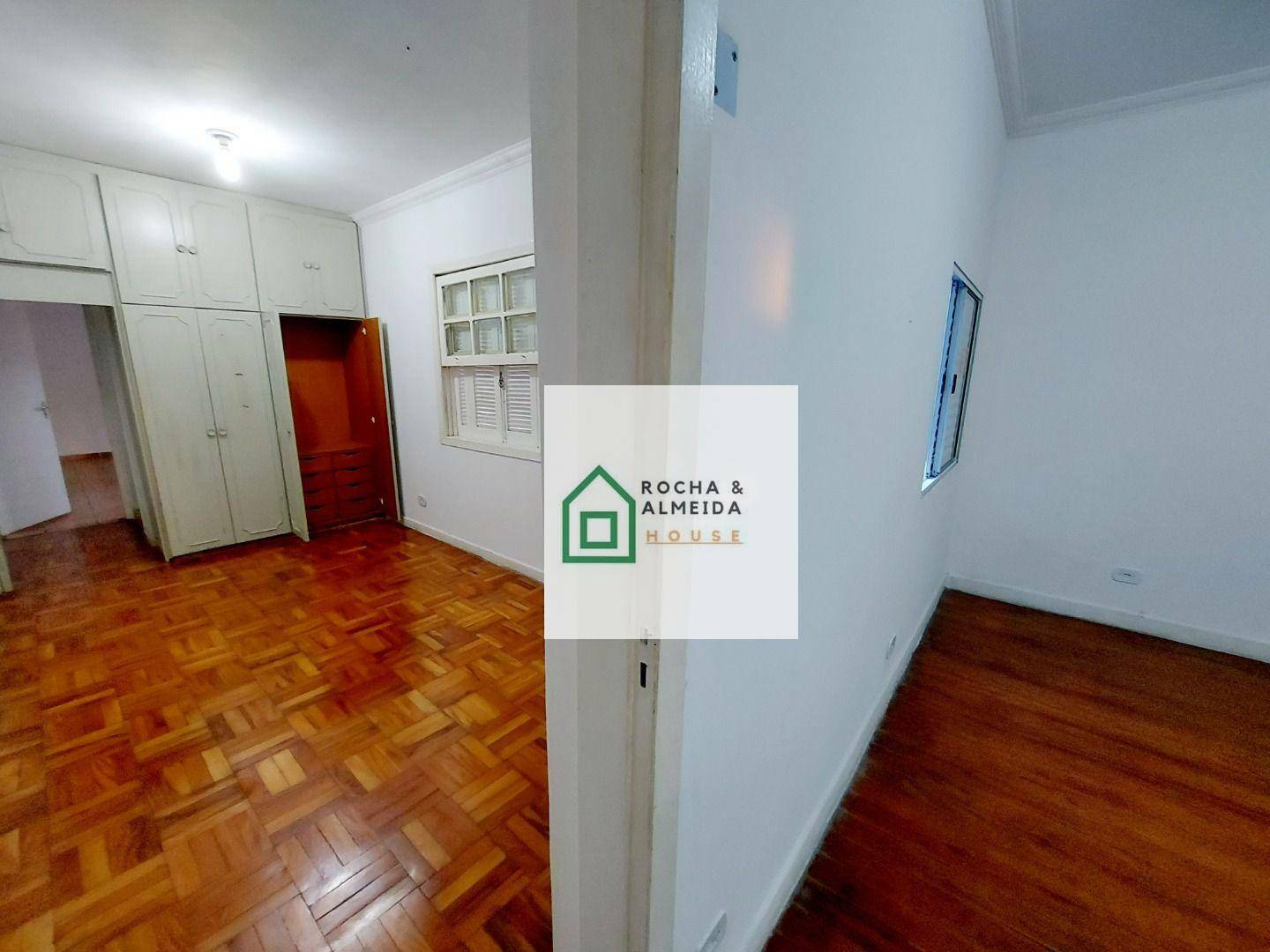 Casa para alugar com 4 quartos, 160m² - Foto 36