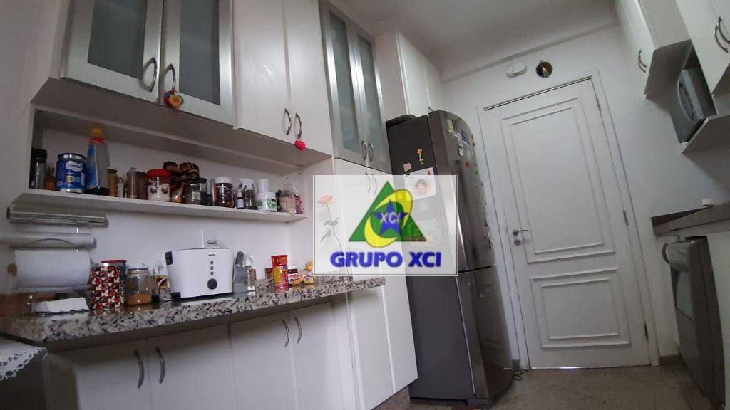 Apartamento à venda com 3 quartos, 98m² - Foto 22