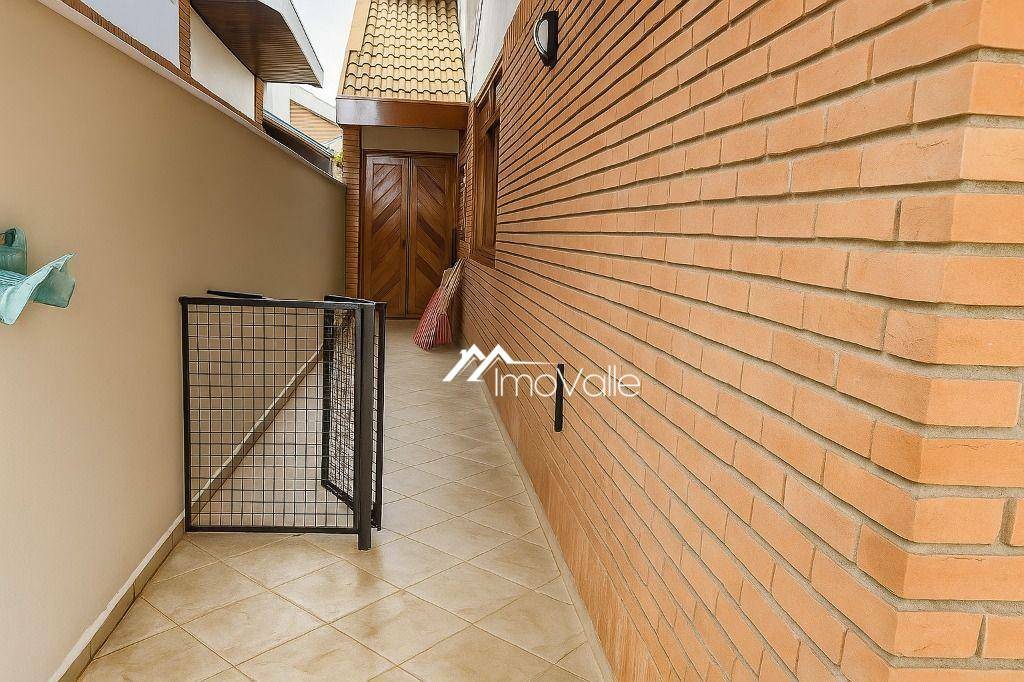 Sobrado à venda com 3 quartos, 320m² - Foto 15