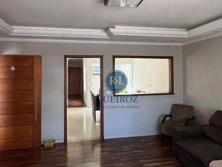 Casa, 3 quartos, 162 m² - Foto 2