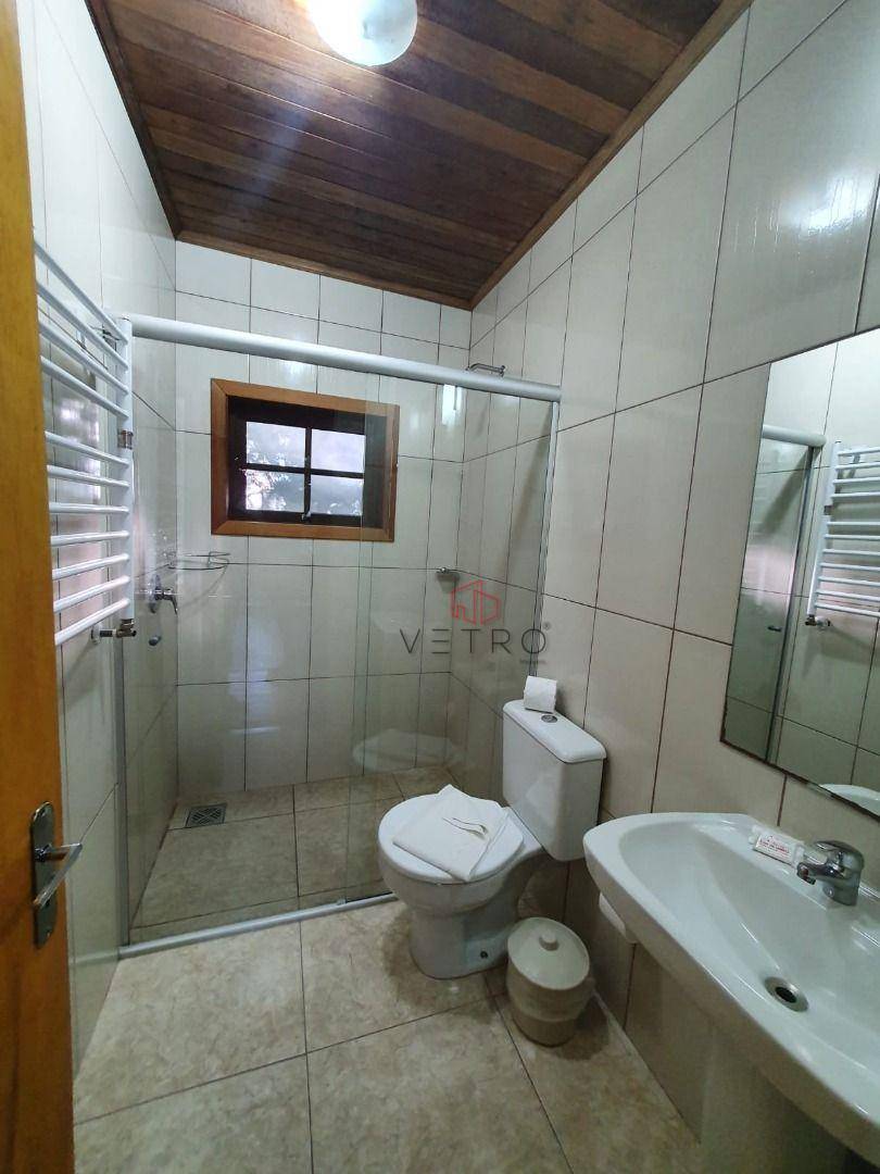 Pousada-Chalé à venda com 10 quartos, 1500m² - Foto 13