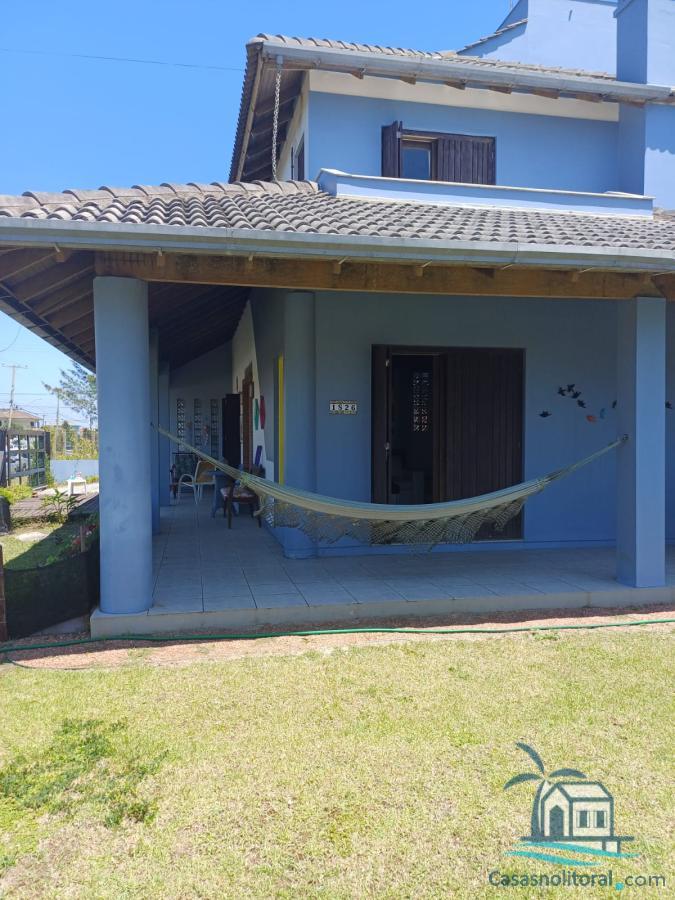Casa à venda com 3 quartos, 220m² - Foto 2