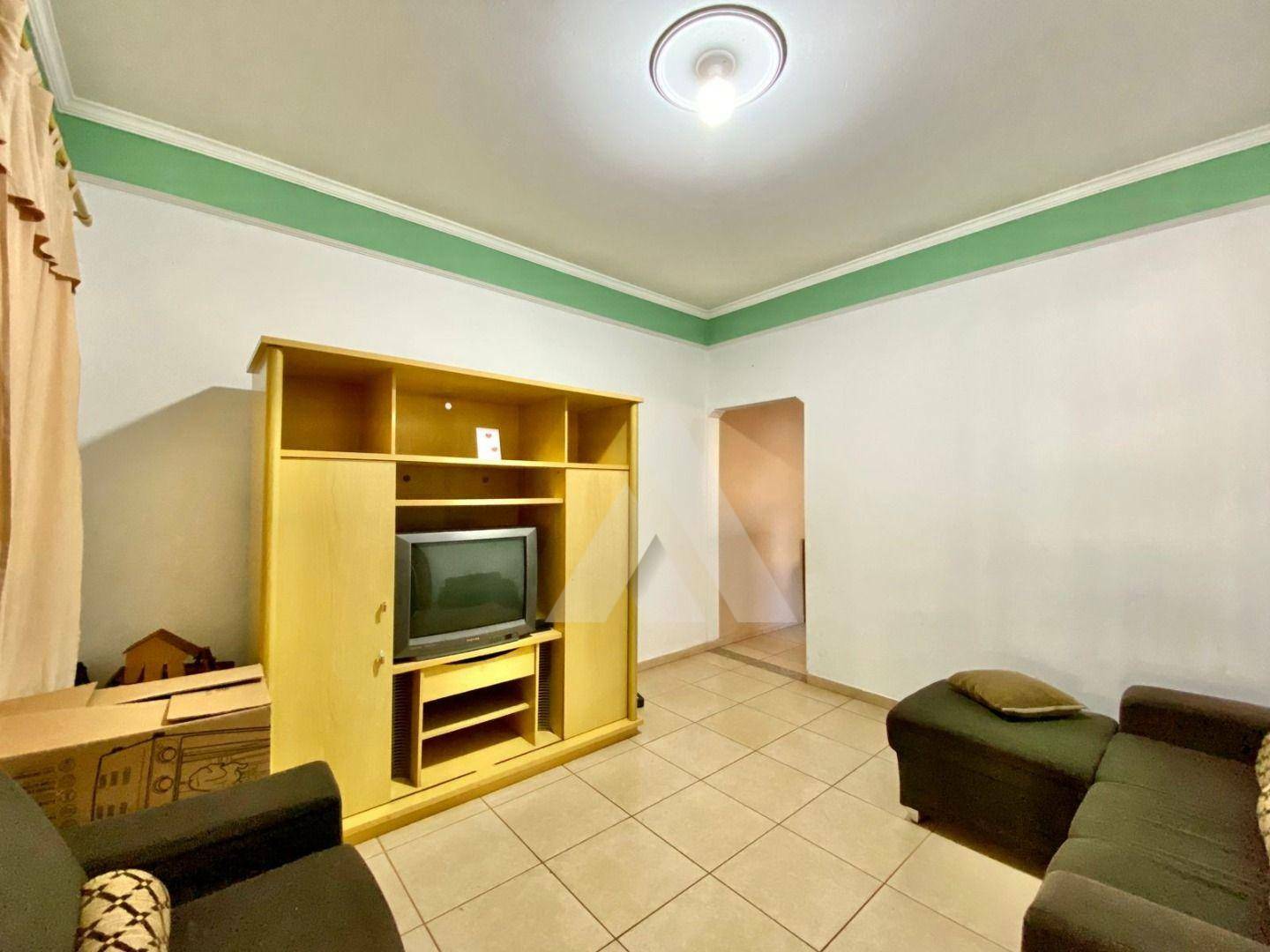 Casa à venda com 3 quartos, 178m² - Foto 2