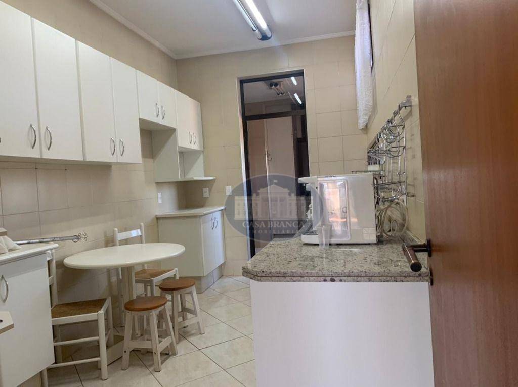 Apartamento à venda com 3 quartos, 174m² - Foto 9