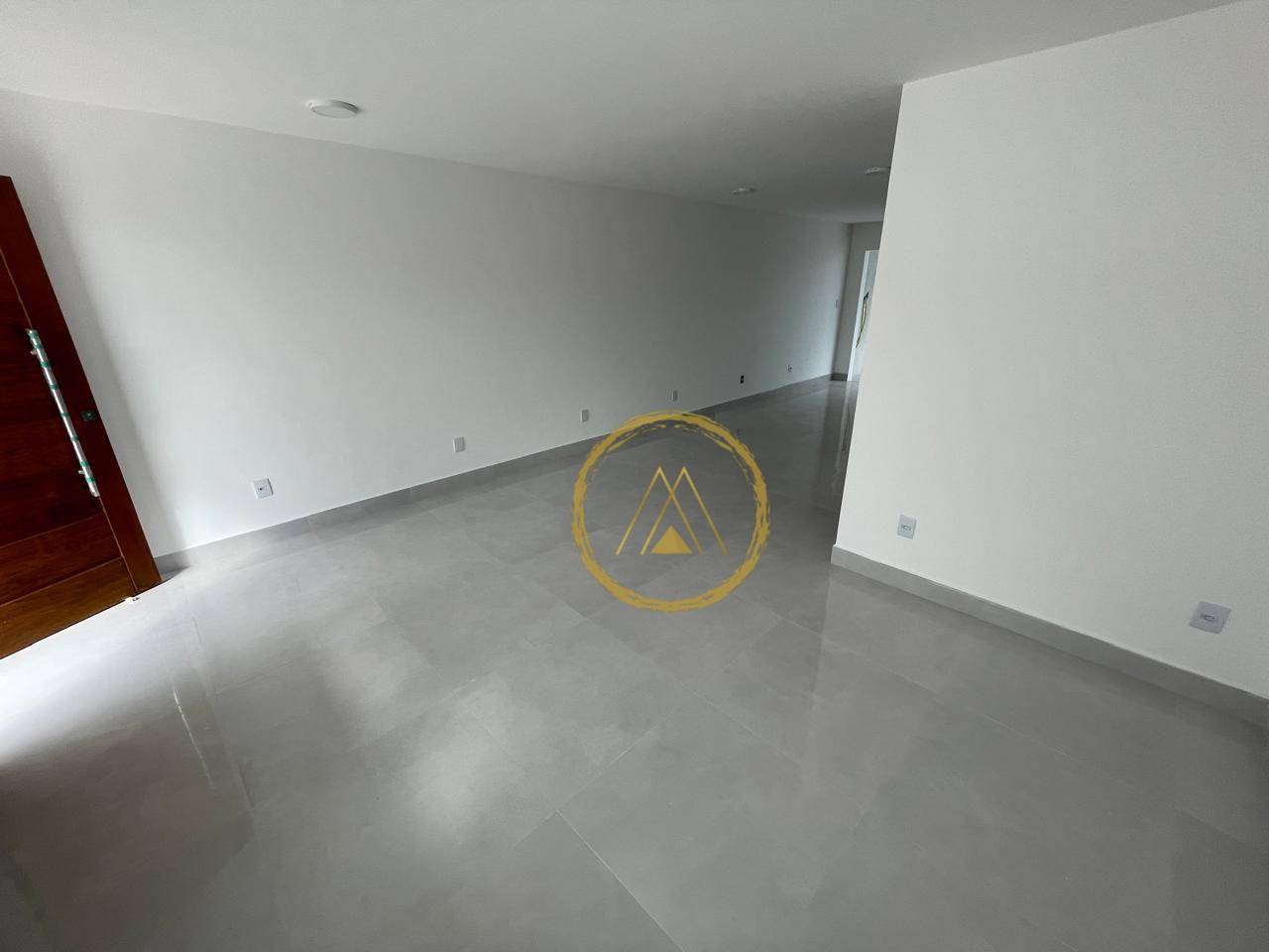 Casa à venda com 3 quartos, 150m² - Foto 8