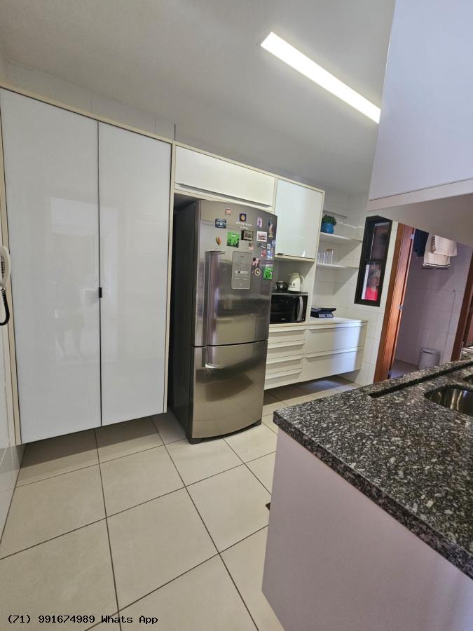 Apartamento para alugar com 3 quartos, 155m² - Foto 10