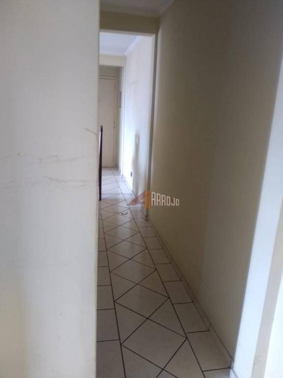 Apartamento à venda com 2 quartos, 53m² - Foto 4