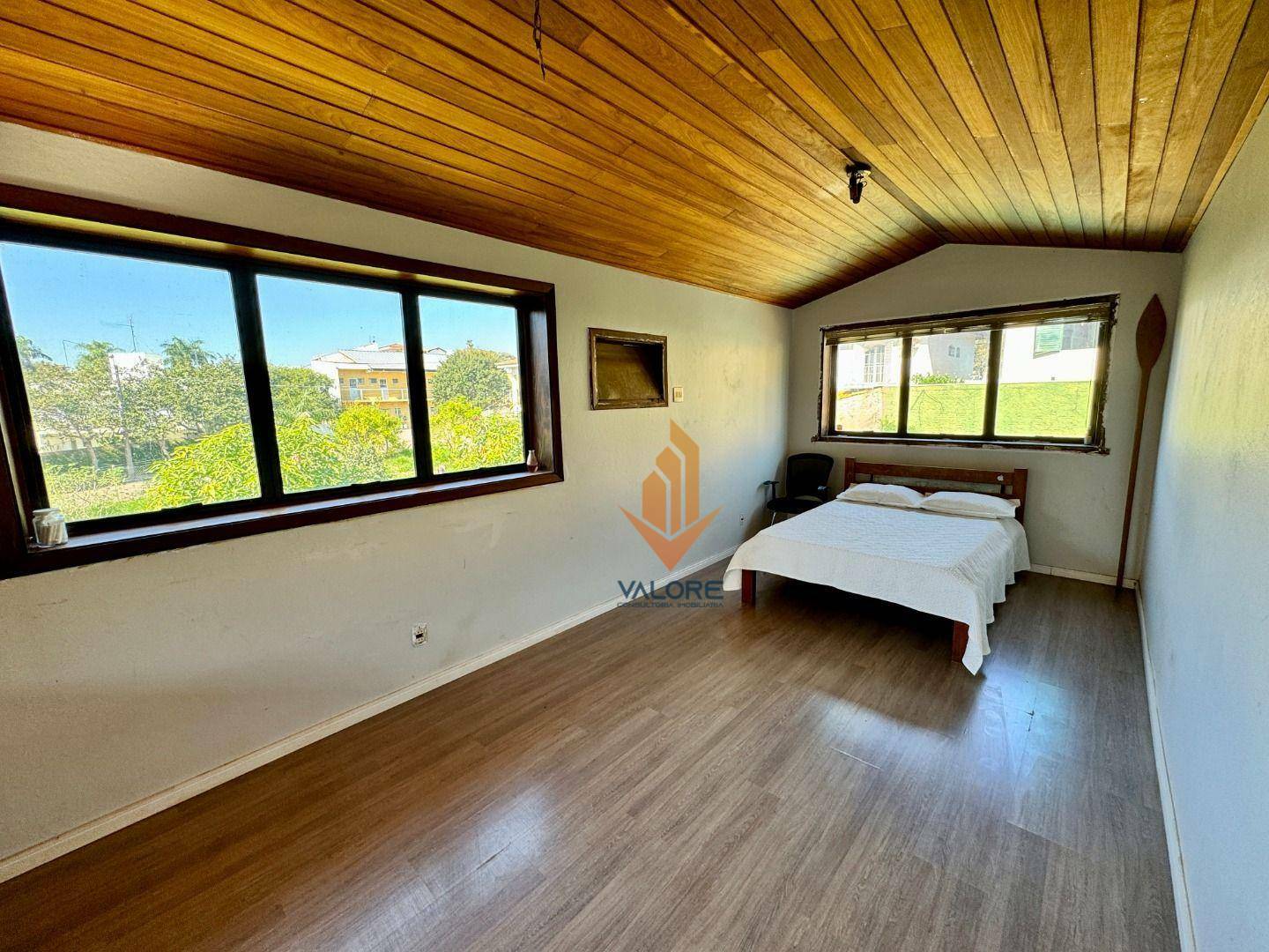 Casa à venda com 3 quartos, 316m² - Foto 33