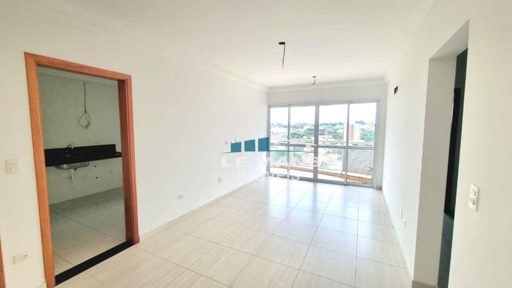 Apartamento à venda com 3 quartos, 98m² - Foto 1