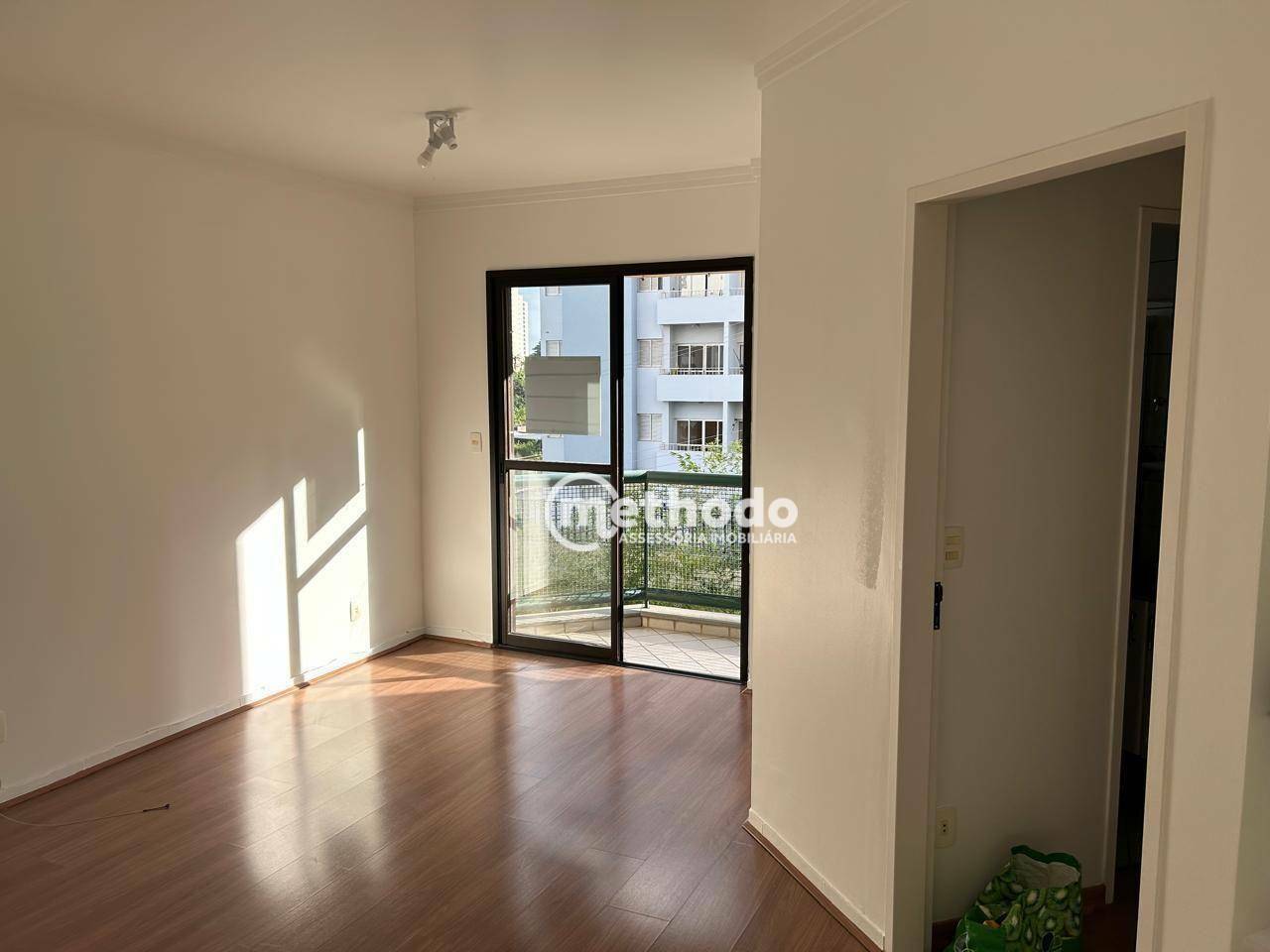 Apartamento à venda com 2 quartos, 62m² - Foto 1