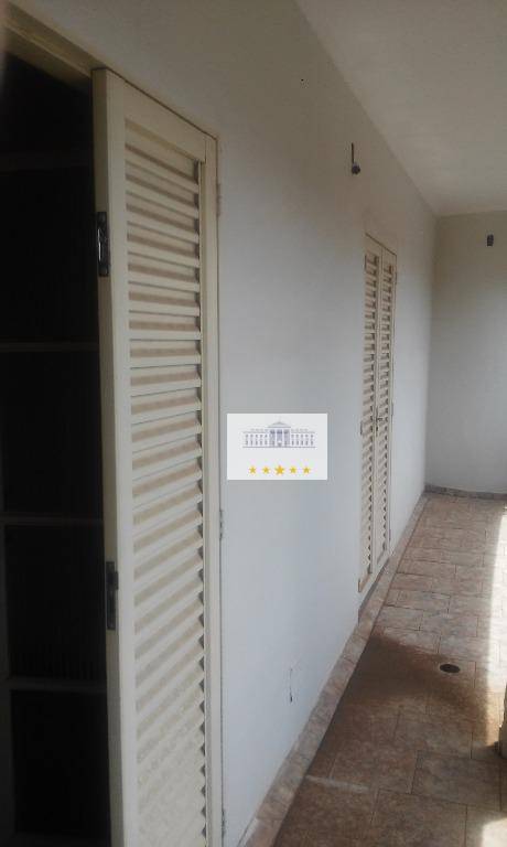 Sobrado à venda com 4 quartos, 235m² - Foto 11