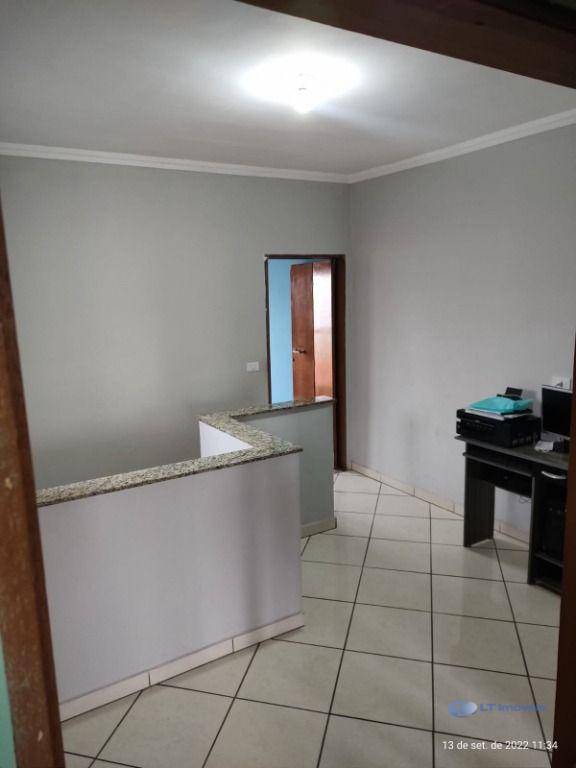 Casa para alugar com 3 quartos, 104m² - Foto 15