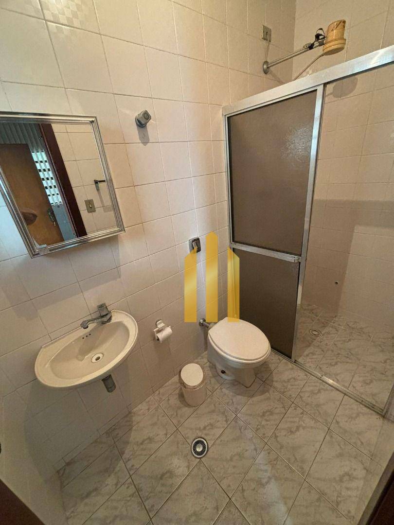 Sobrado à venda e aluguel com 3 quartos, 230m² - Foto 19